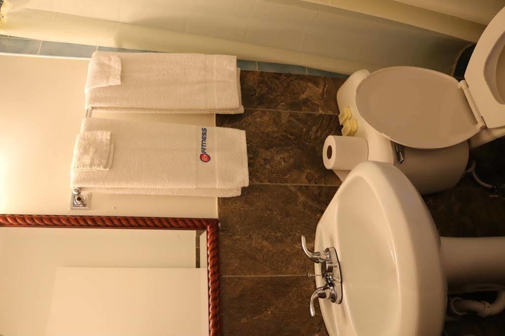Miami Inn & Suites Oak Lawn Extérieur photo