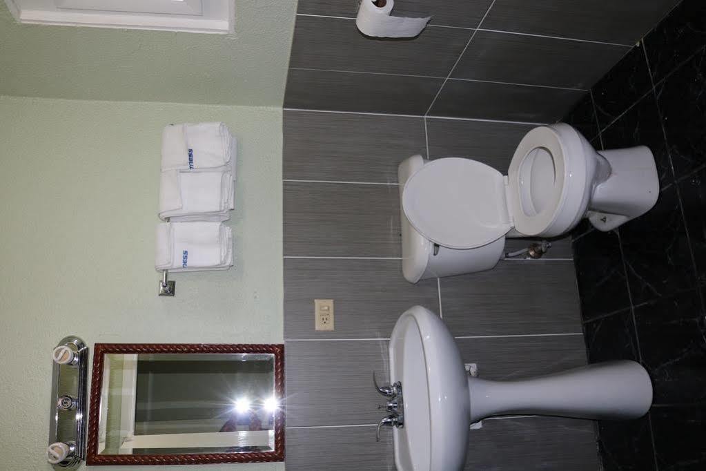 Miami Inn & Suites Oak Lawn Extérieur photo
